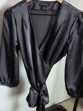 Banana Republic Holiday 3/4 Sleeve Textured Wrap Top